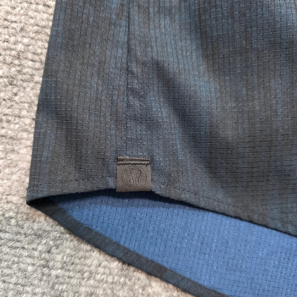 Lululemon Mens Large Short Sleeve Button Down Shirt Navy Blue Black Grid Ripstop - Picture 7 of 14